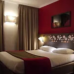 Hotel Eiffel Capitol Paris