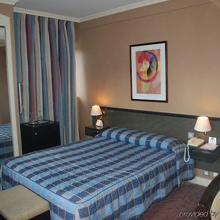 Hotel Eiffel Capitol Parigi