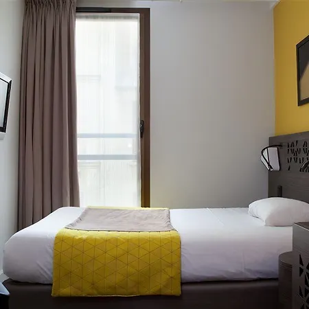 Eiffel Capitol Hotel Parigi