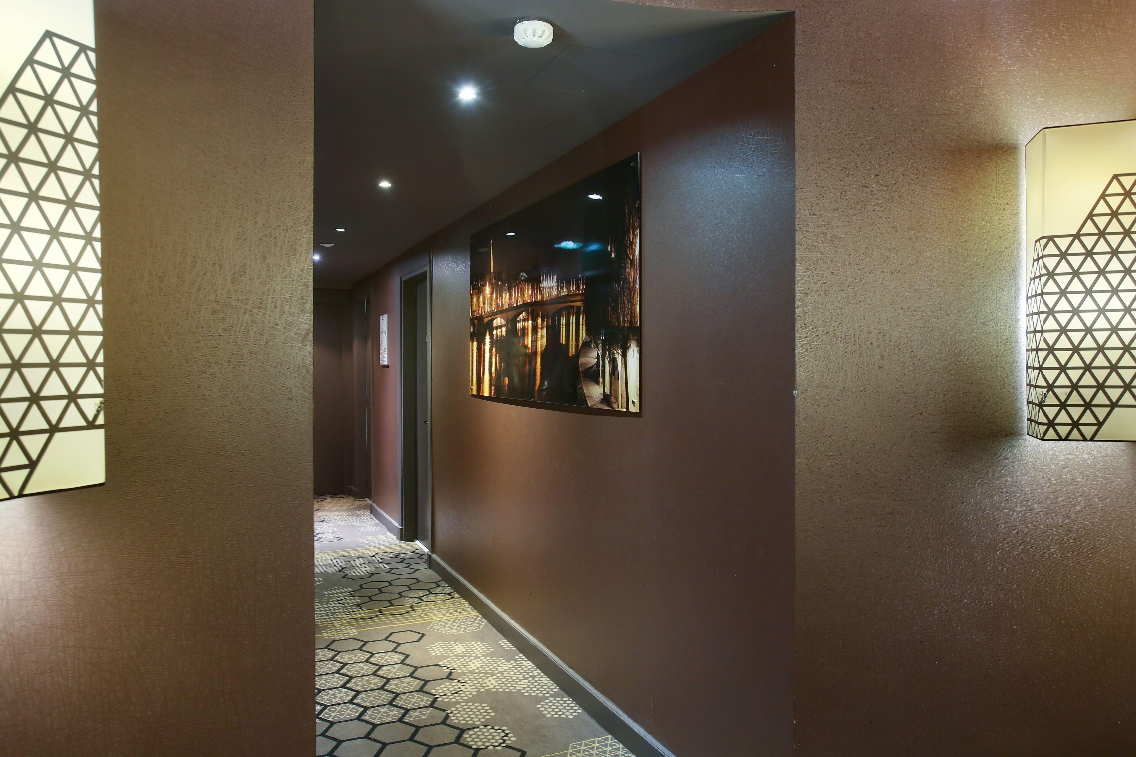 Hotel Eiffel Capitol