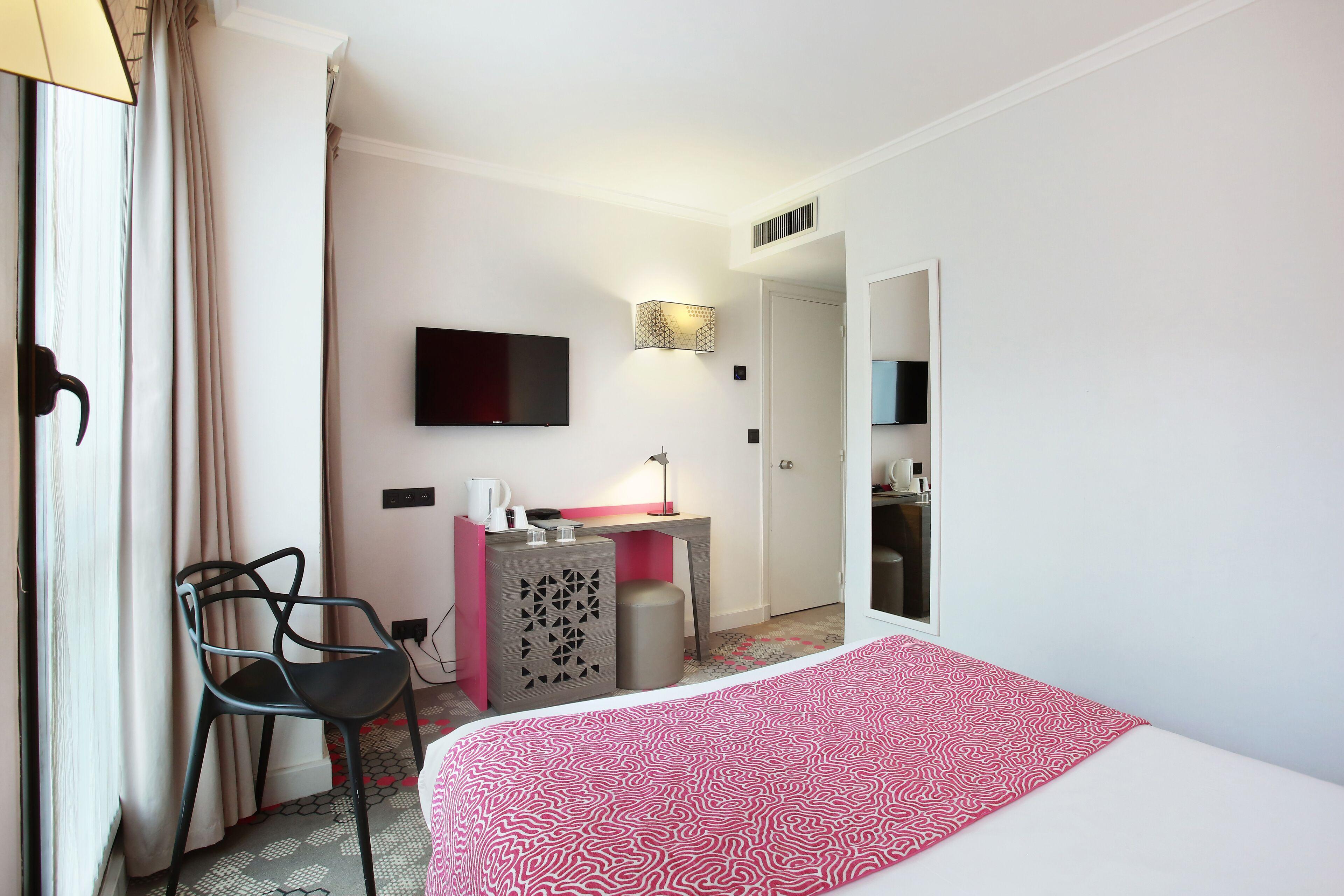 Eiffel Capitol Paris